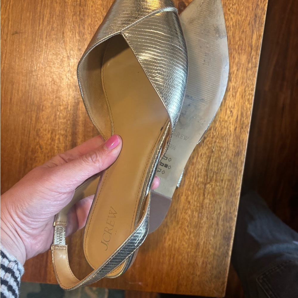 J.Crew • lightly used • Metallic Slingback Pumps in Gold BZ220 size 9.5 - Picture 6 of 8